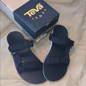 BLACK TEVA SANDALS